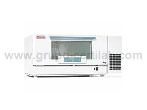 INCUBADORA REFRIGERADA COM AGITADOR ORBITAL